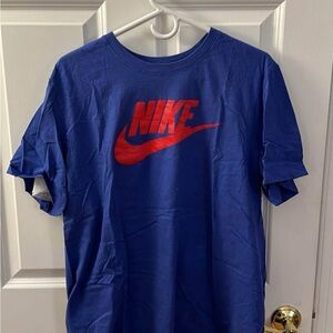 Nike Men's Blue T-Shirt